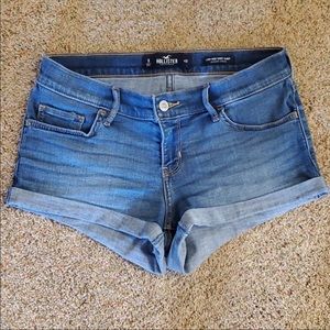 Hollister Short-Short Low Rise Advanced Stretch
